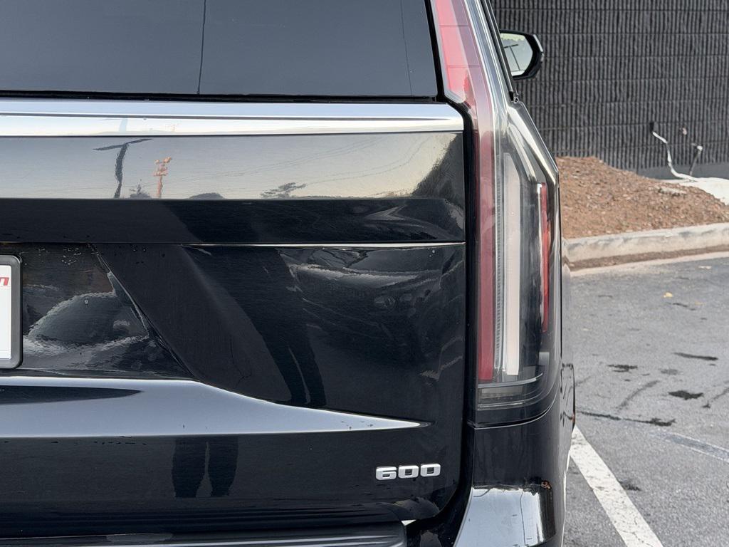 used 2022 Cadillac Escalade ESV car, priced at $56,985