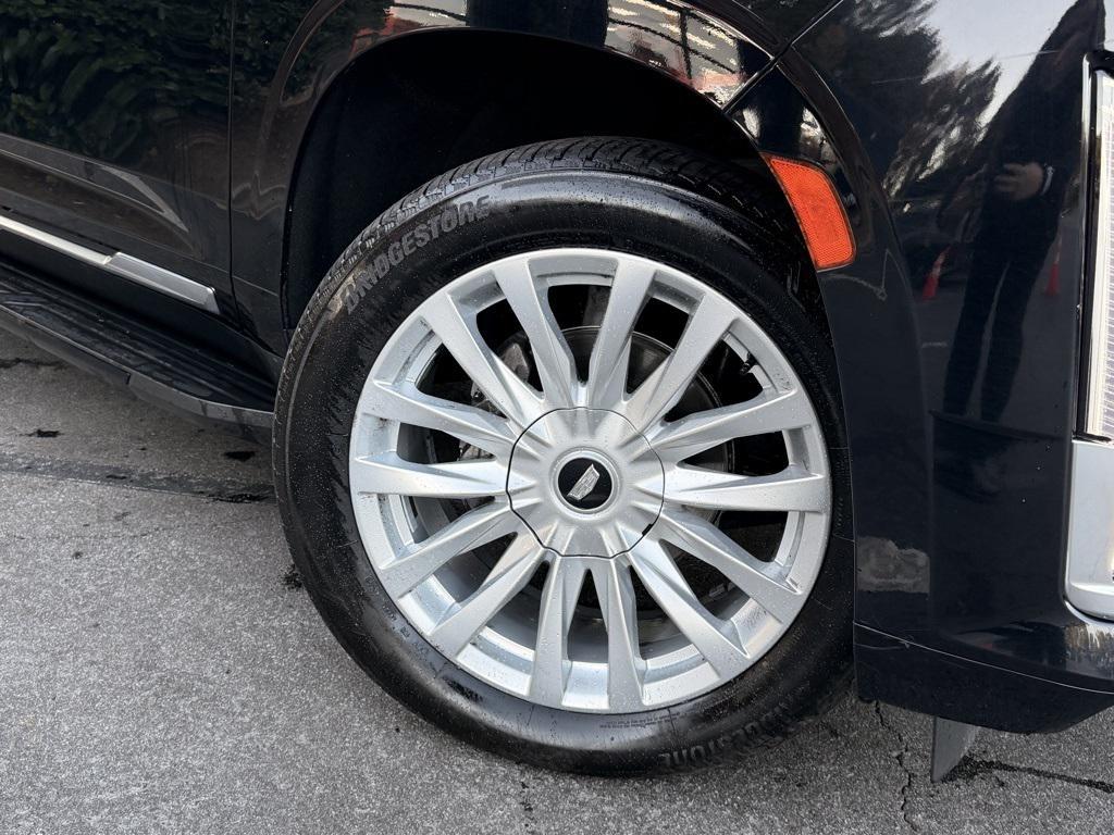 used 2022 Cadillac Escalade ESV car, priced at $56,985