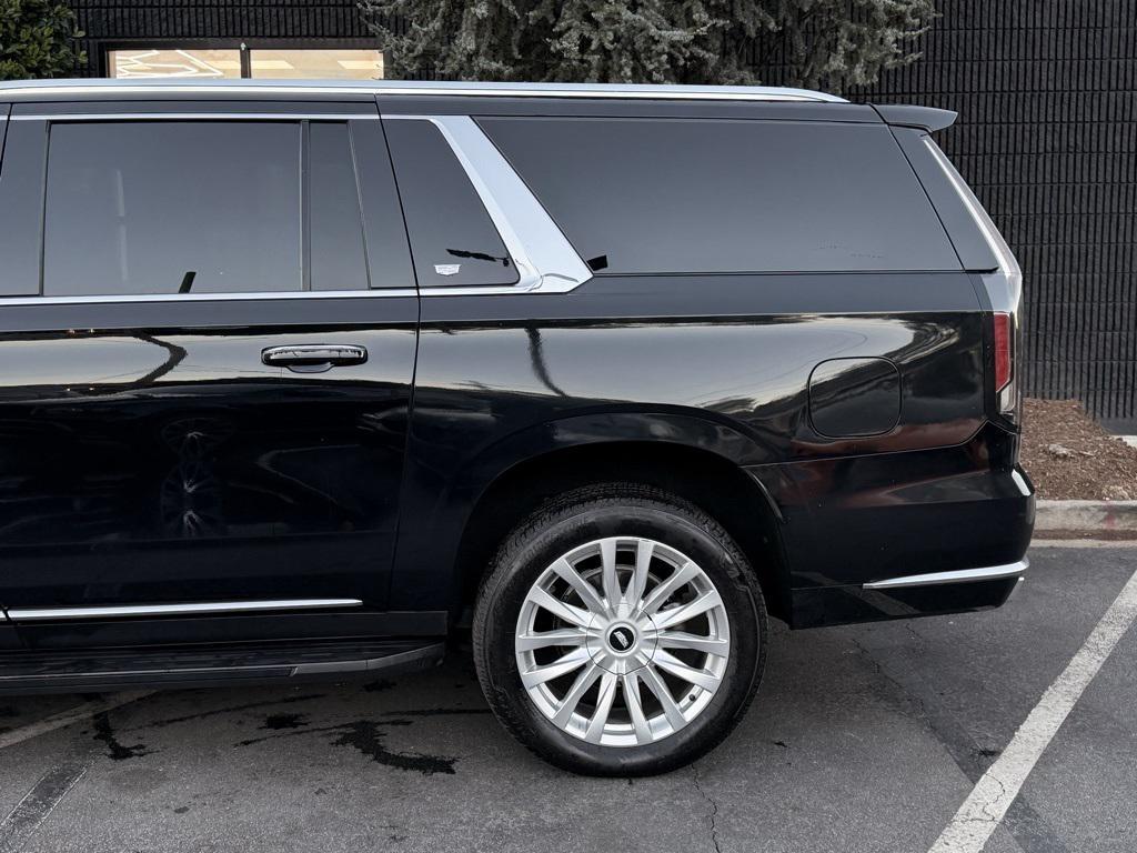 used 2022 Cadillac Escalade ESV car, priced at $56,985