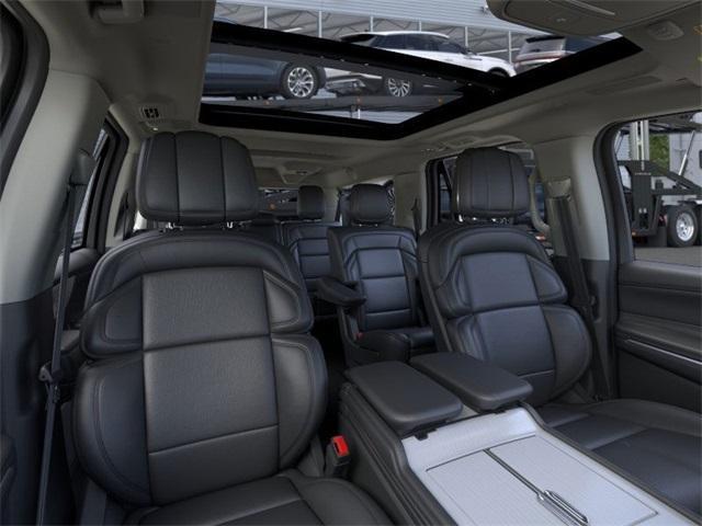 new 2025 Lincoln Navigator L car, priced at $106,490