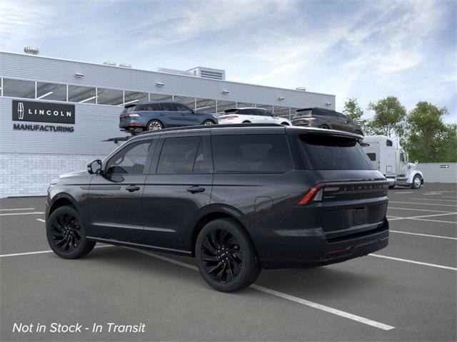 new 2025 Lincoln Navigator car, priced at $105,400