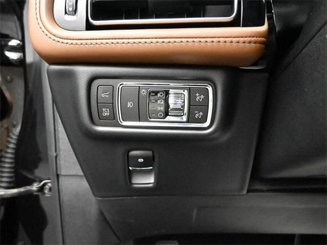 used 2023 Lincoln Nautilus car, priced at $49,999