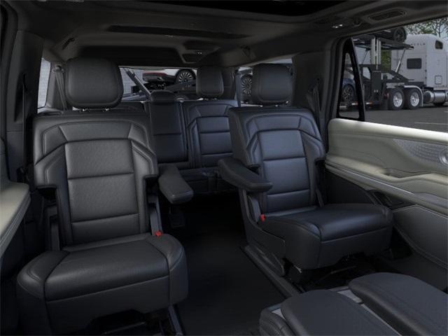 new 2025 Lincoln Navigator L car, priced at $109,290
