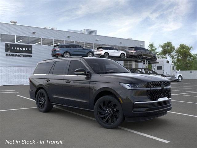 new 2025 Lincoln Navigator car, priced at $105,550