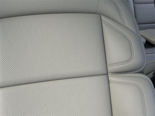 new 2025 Lincoln Navigator car, priced at $106,810