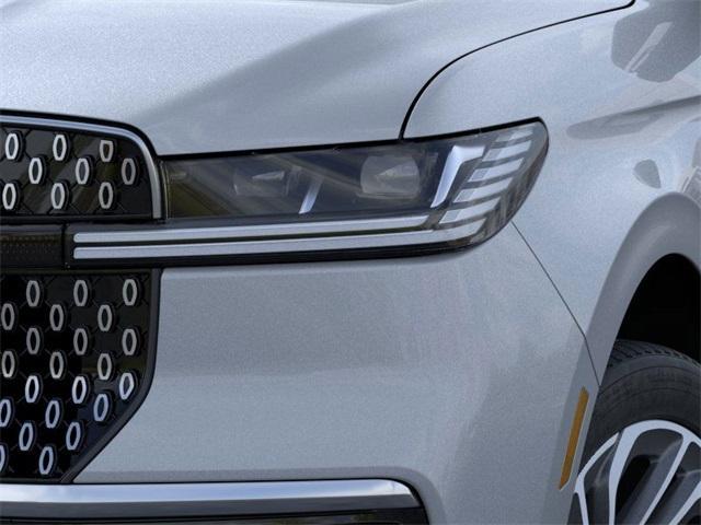new 2025 Lincoln Navigator car, priced at $106,810