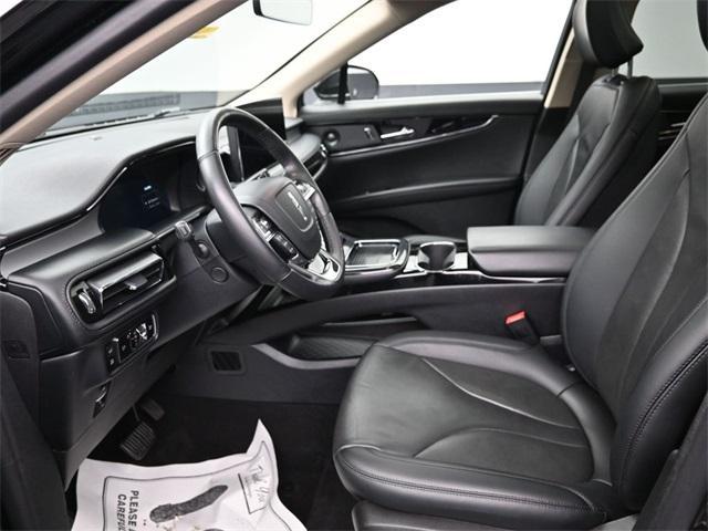 used 2023 Lincoln Nautilus car, priced at $42,500