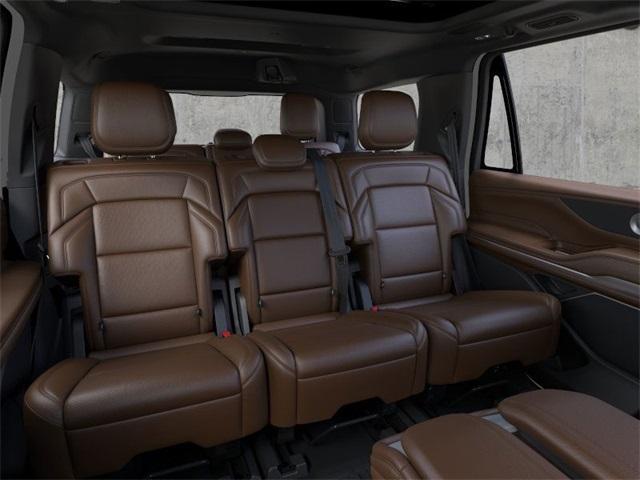new 2025 Lincoln Navigator car, priced at $101,500