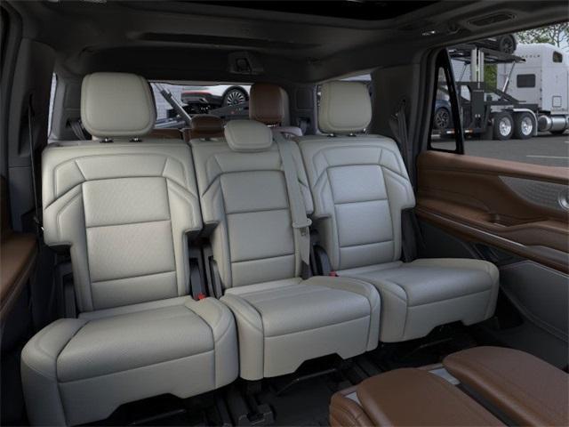 new 2025 Lincoln Navigator car, priced at $103,500