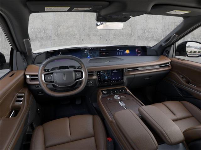 new 2025 Lincoln Navigator car, priced at $101,500