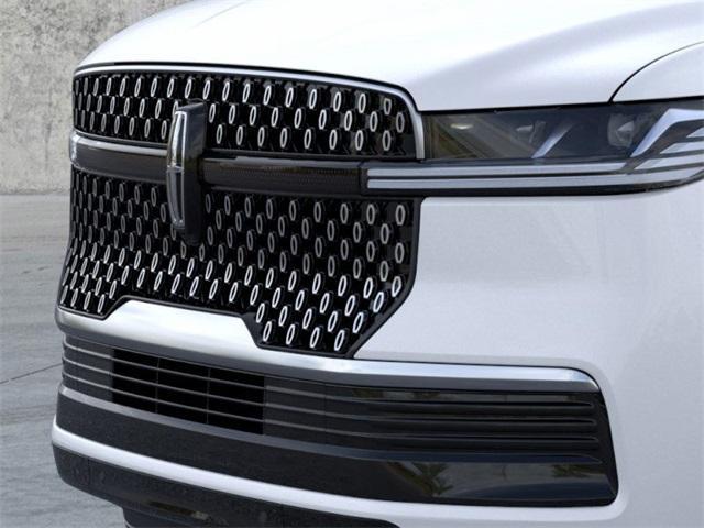new 2025 Lincoln Navigator car, priced at $101,500