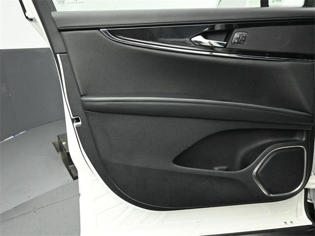 used 2022 Lincoln Nautilus car, priced at $36,450