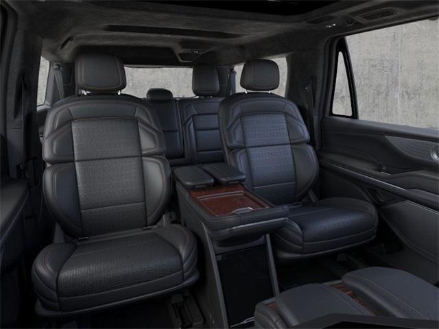 new 2025 Lincoln Navigator L car, priced at $122,855
