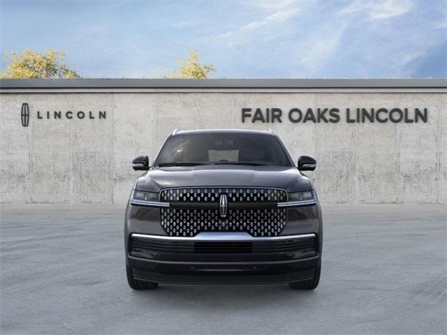 new 2025 Lincoln Navigator car, priced at $104,310