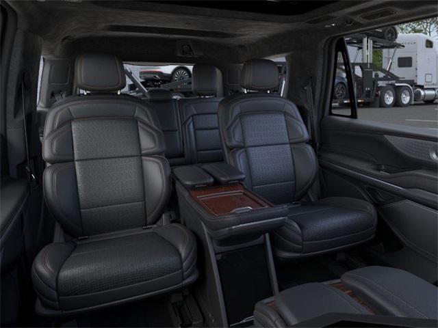 new 2025 Lincoln Navigator car, priced at $120,560