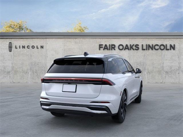 new 2025 Lincoln Nautilus car, priced at $75,617