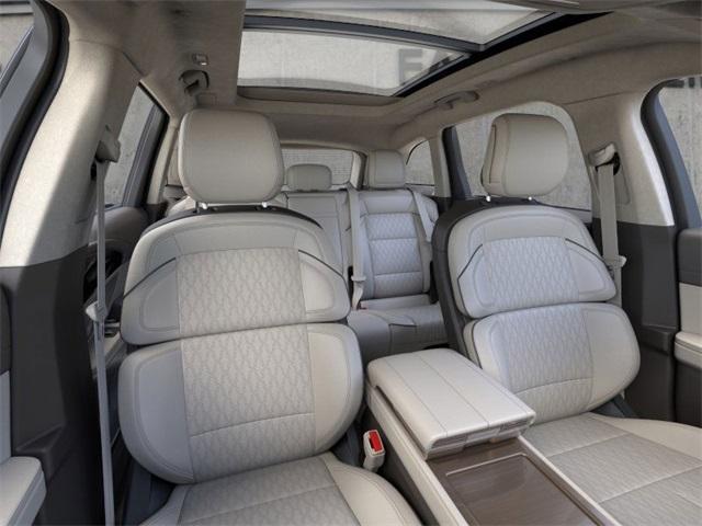 new 2025 Lincoln Nautilus car, priced at $75,617