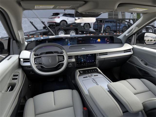new 2025 Lincoln Navigator car, priced at $100,900