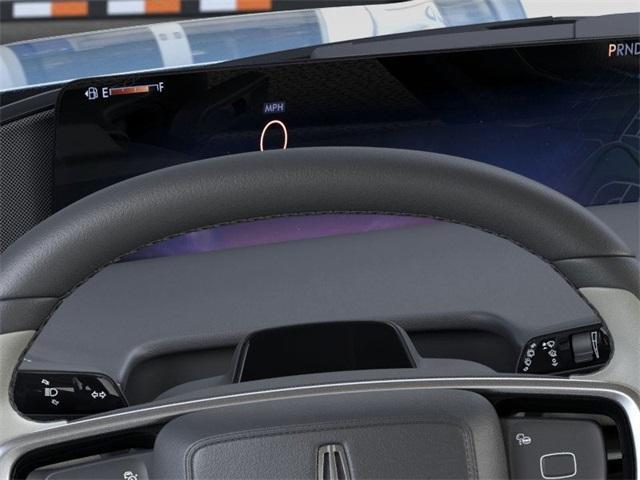 new 2025 Lincoln Navigator car, priced at $100,900