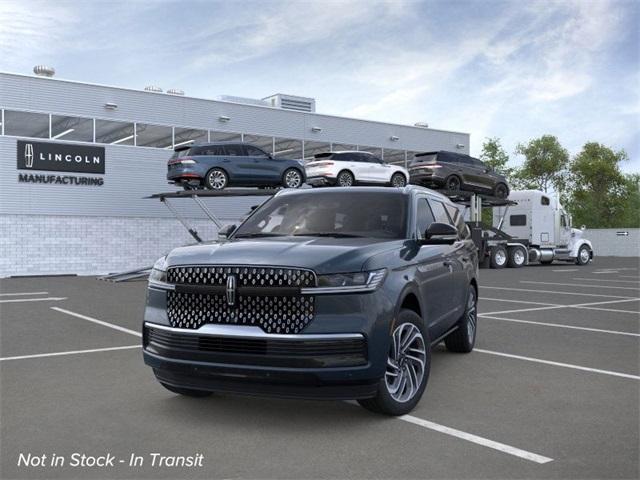new 2025 Lincoln Navigator car, priced at $100,900