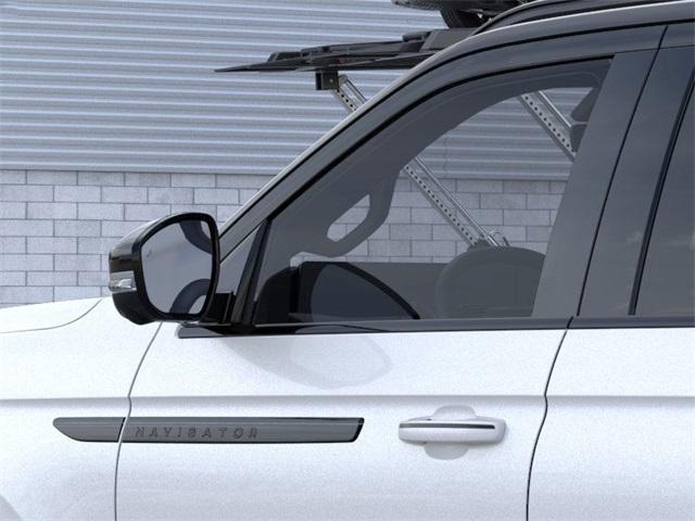 new 2025 Lincoln Navigator car, priced at $128,365