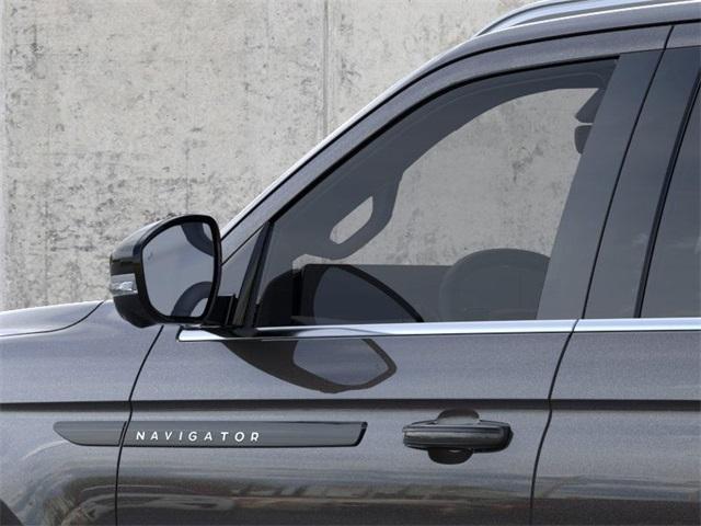 new 2025 Lincoln Navigator car, priced at $121,210