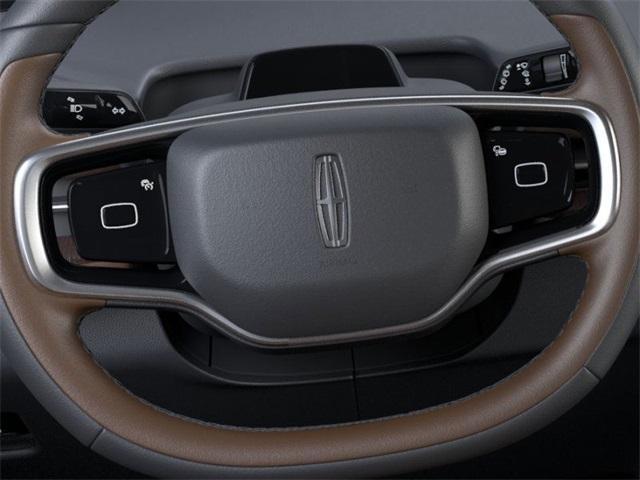 new 2025 Lincoln Navigator car, priced at $105,545