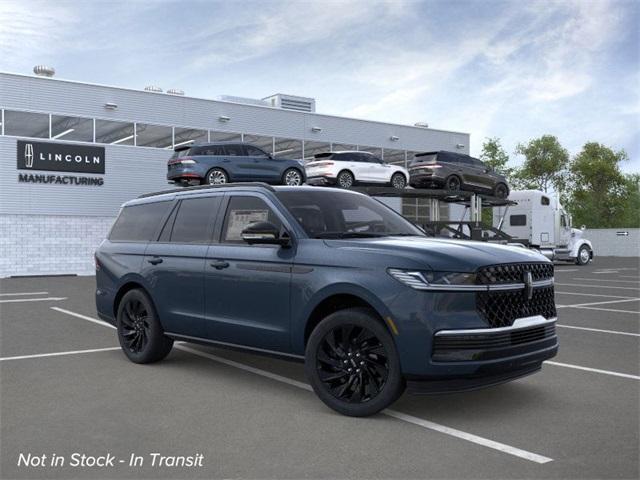 new 2025 Lincoln Navigator car, priced at $105,000