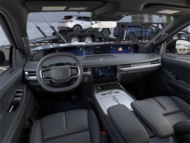 new 2025 Lincoln Navigator car, priced at $105,000