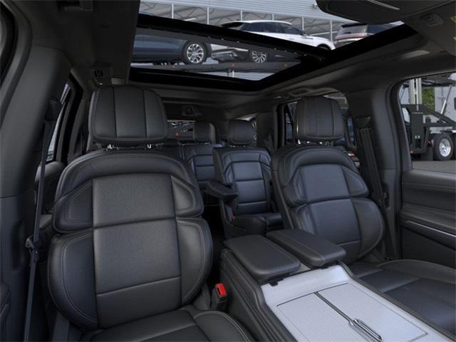 new 2025 Lincoln Navigator car, priced at $105,000