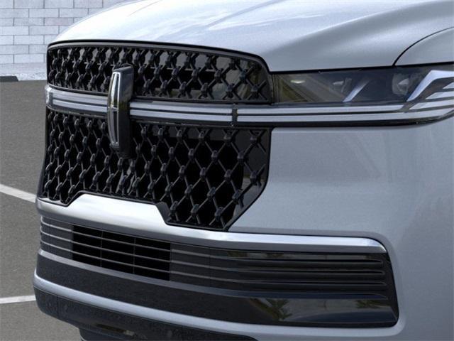 new 2025 Lincoln Navigator car, priced at $104,400