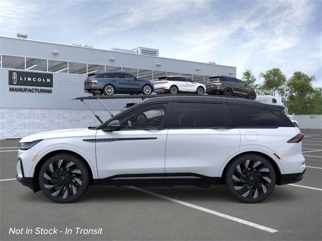 new 2025 Lincoln Nautilus car, priced at $75,790