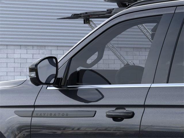 new 2025 Lincoln Navigator L car, priced at $109,990