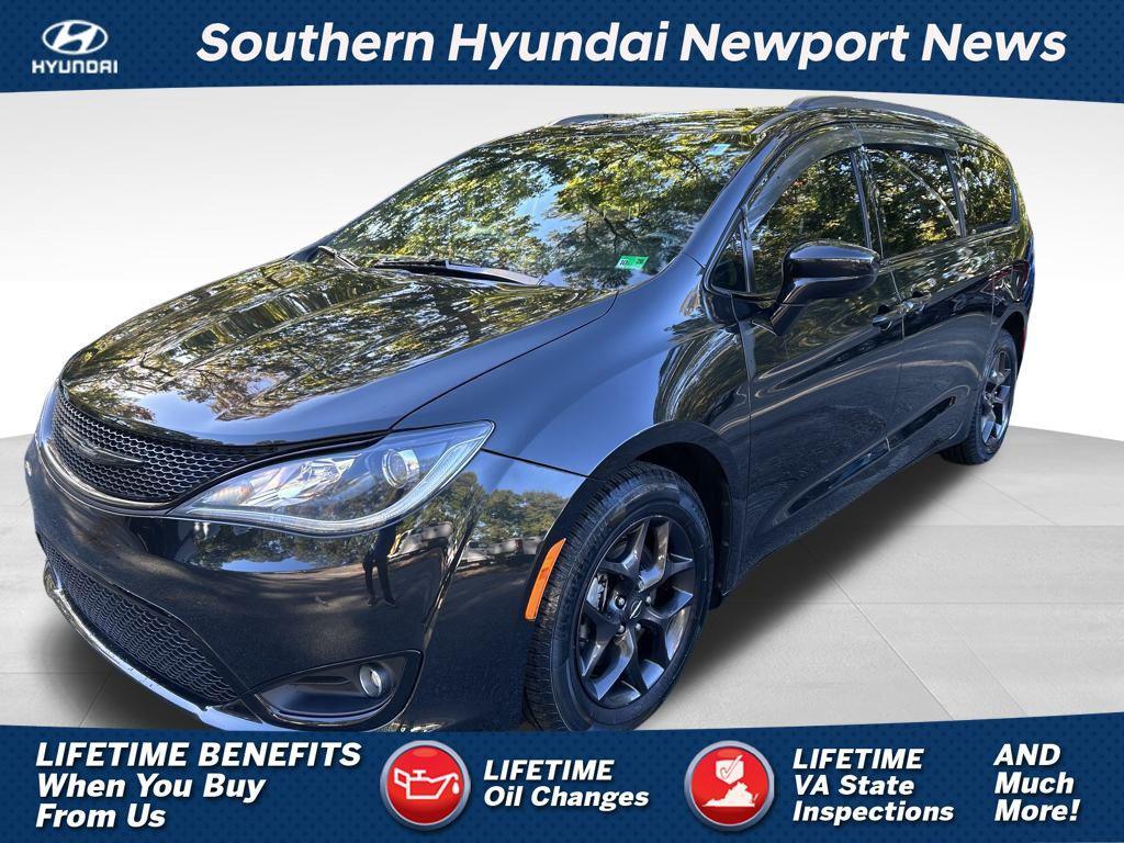 used 2020 Chrysler Pacifica car, priced at $21,997