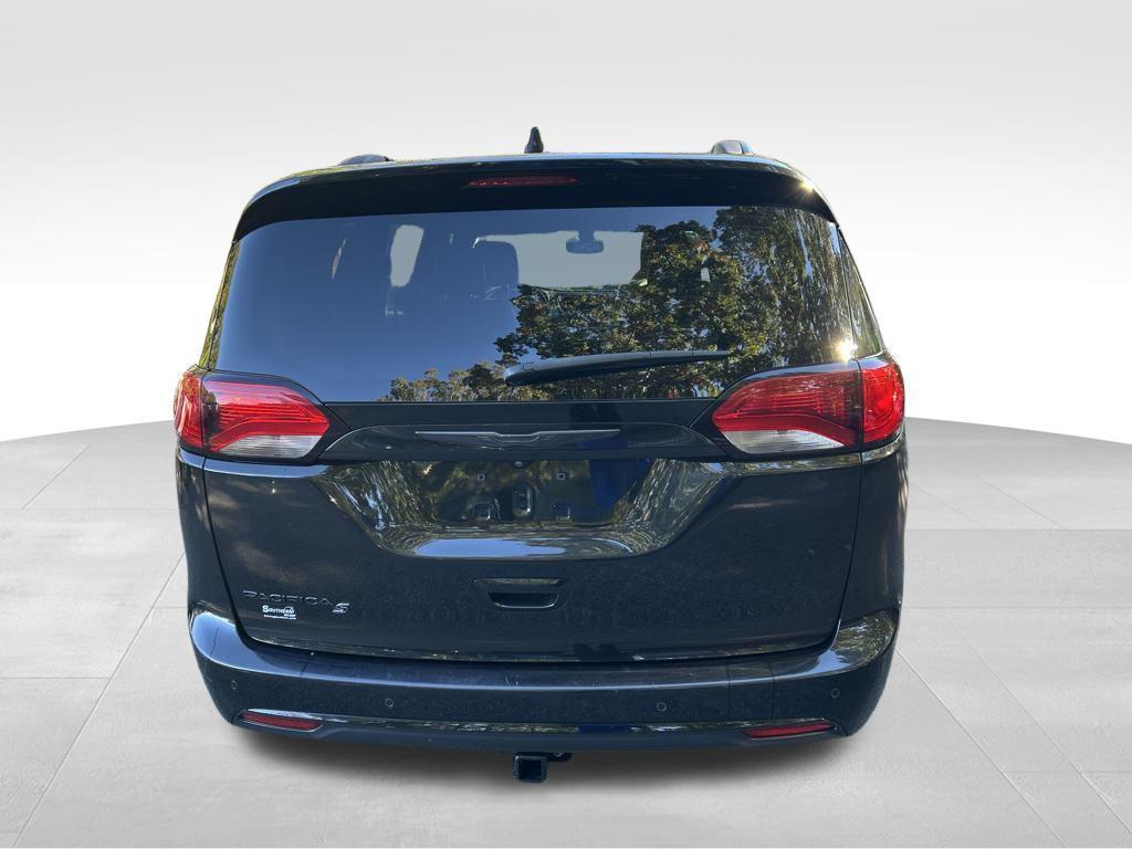used 2020 Chrysler Pacifica car, priced at $21,997
