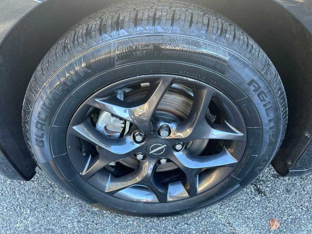 used 2020 Chrysler Pacifica car, priced at $21,997