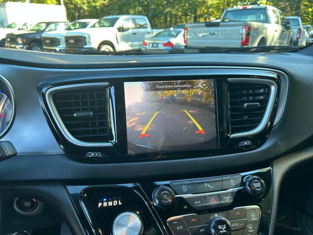 used 2020 Chrysler Pacifica car, priced at $21,997