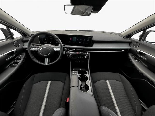 new 2025 Hyundai Sonata Hybrid car, priced at $31,321
