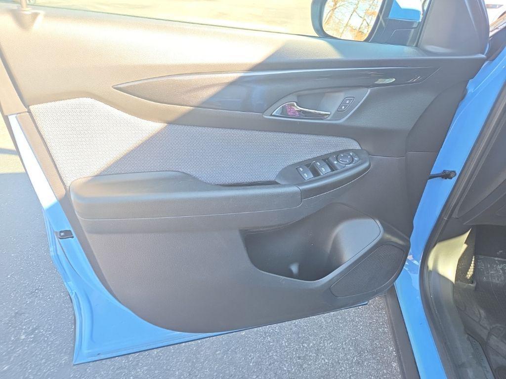 used 2024 Chevrolet TrailBlazer car, priced at $23,667