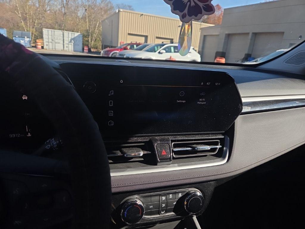 used 2024 Chevrolet TrailBlazer car, priced at $23,667