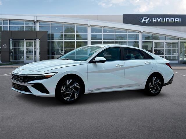 new 2024 Hyundai Elantra car