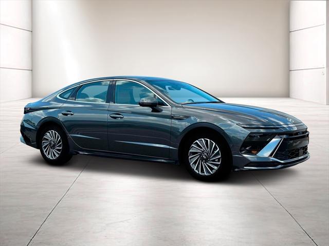 new 2024 Hyundai Sonata Hybrid car, priced at $37,521