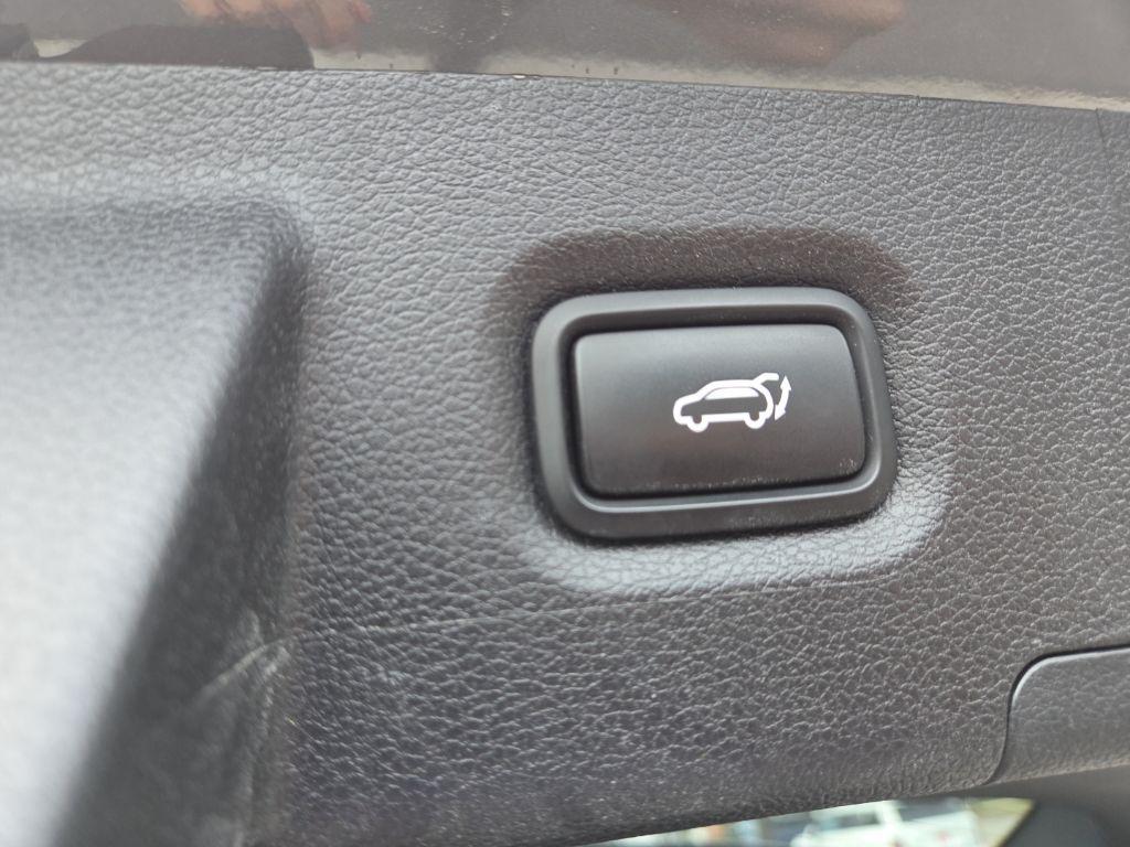 used 2022 Hyundai Santa Fe car, priced at $24,686