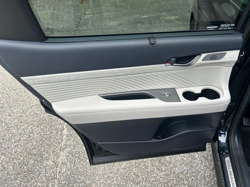 used 2025 Hyundai Palisade car, priced at $48,976