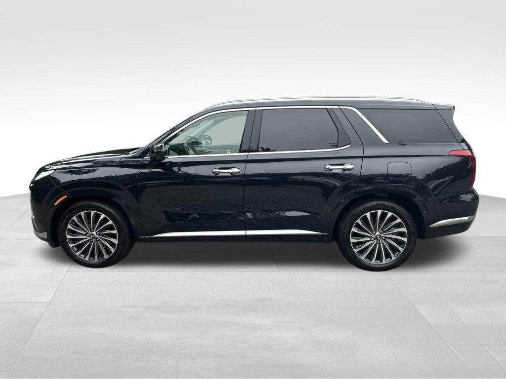 used 2025 Hyundai Palisade car, priced at $48,976