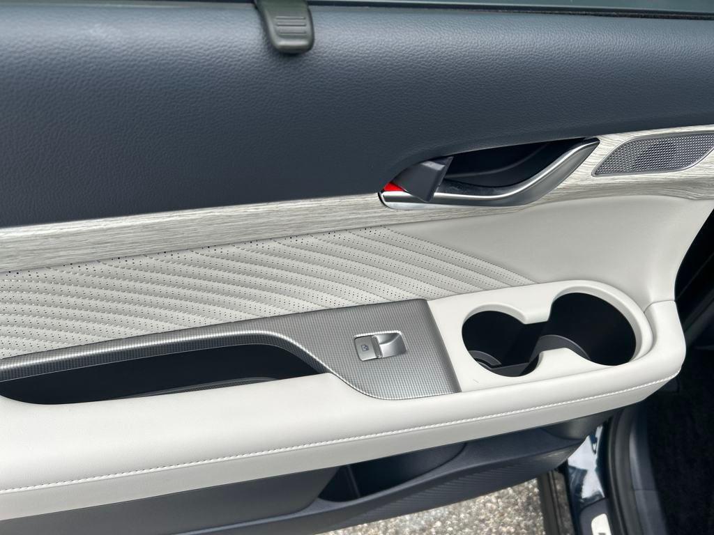 used 2025 Hyundai Palisade car, priced at $48,976