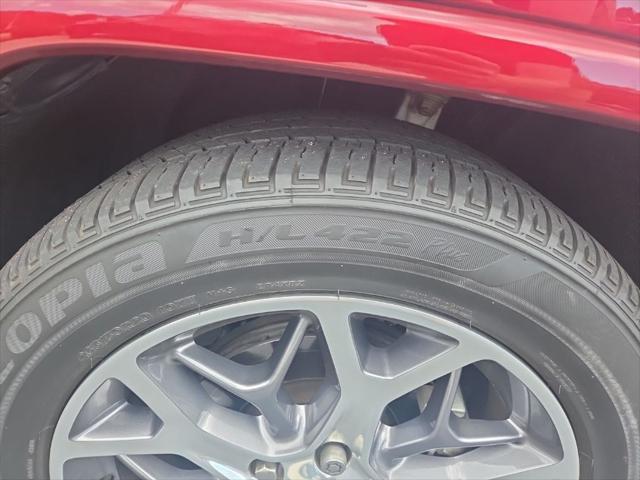used 2020 Jeep Grand Cherokee car, priced at $31,990