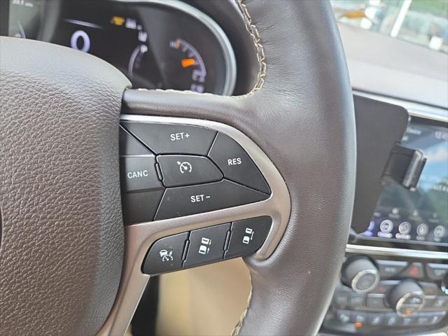 used 2020 Jeep Grand Cherokee car, priced at $31,990