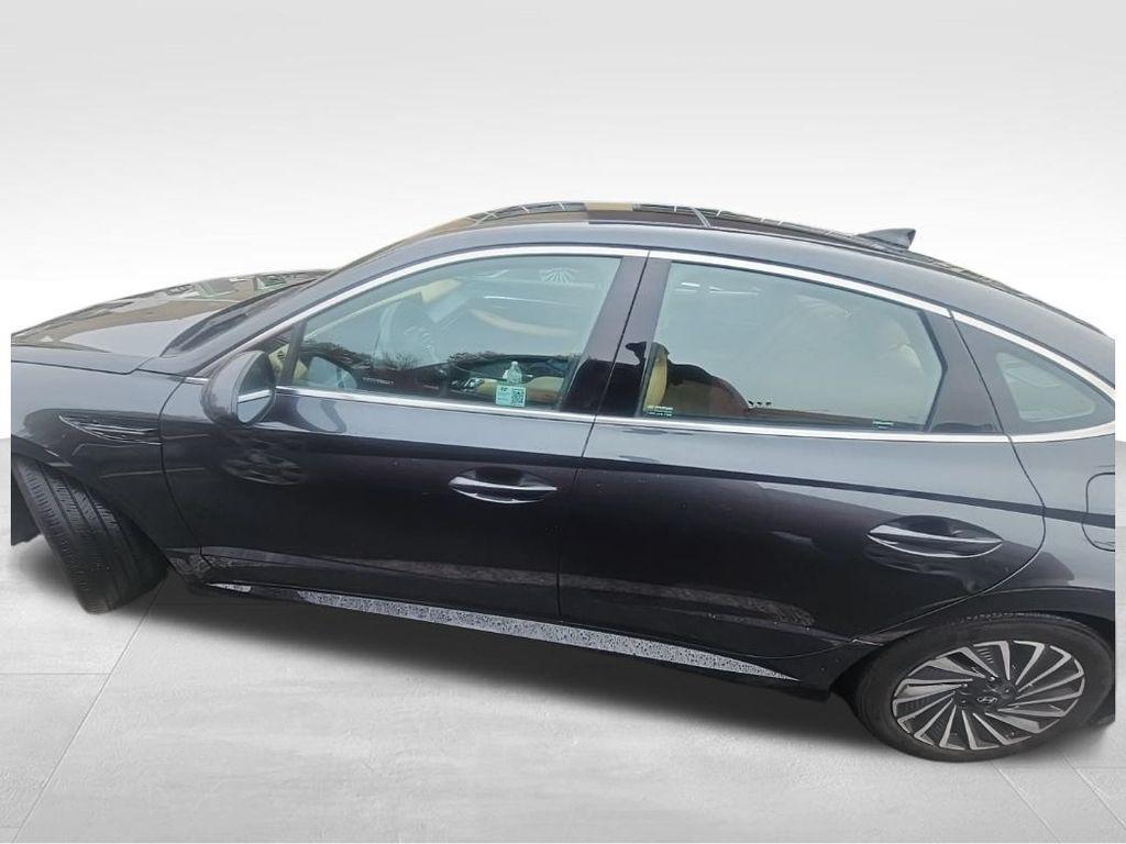used 2024 Hyundai Sonata Hybrid car, priced at $27,997