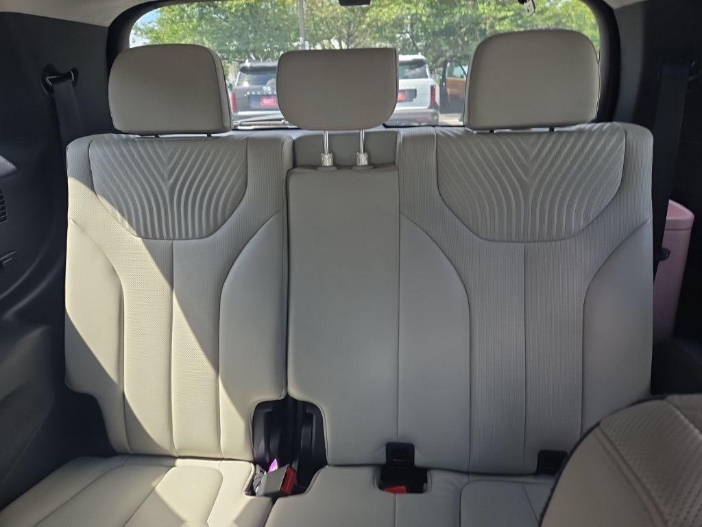 used 2024 Hyundai Palisade car, priced at $38,878